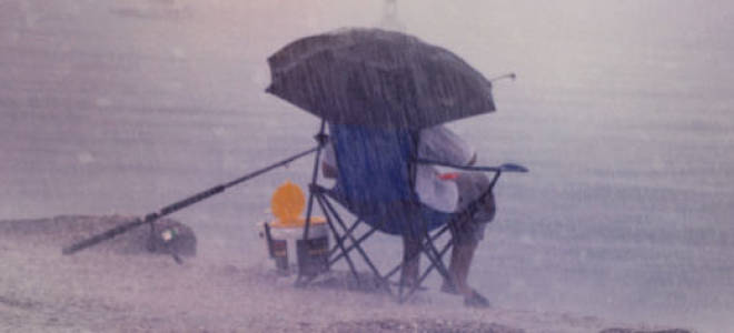 Рыбалка в пасмурную погоду