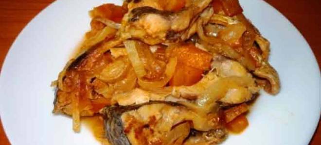Карась маринованный в томате